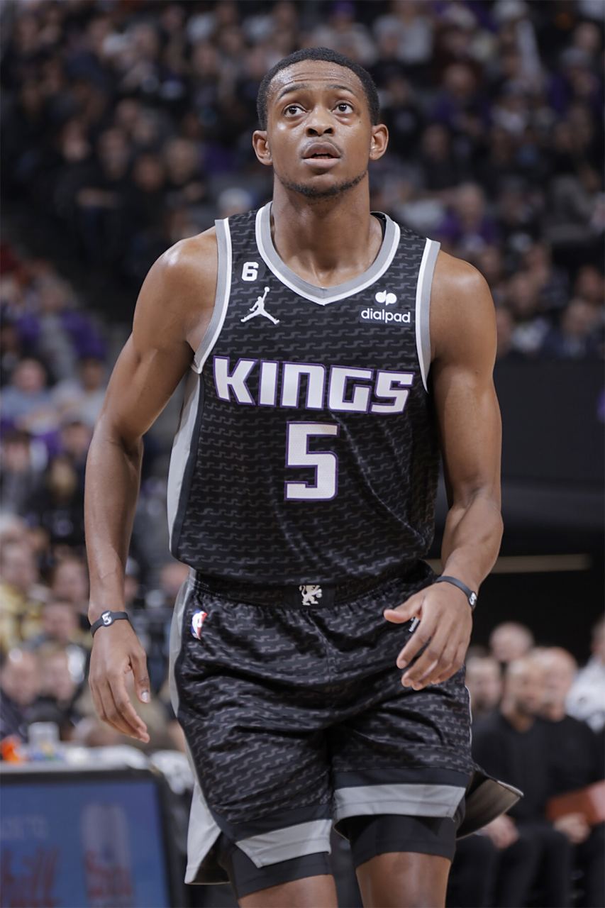 英雄联盟S15赛竞猜-转会期全明星赛传出新动向；萨克拉门托国王篮板制胜；管理层表态——信心回归；轮换策略成焦点的简单介绍